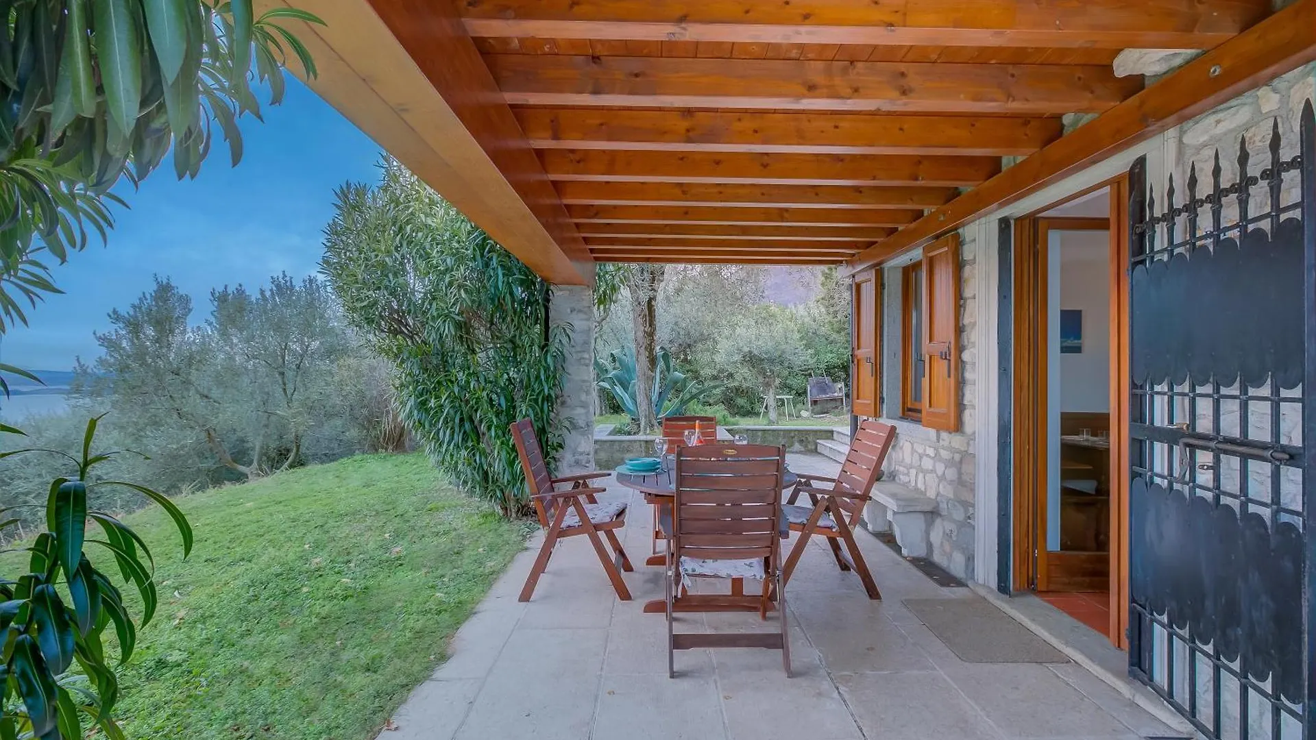 Villa Iris-Lakeview & Shared Pool - Happy Rentals Toscolano Maderno Italien