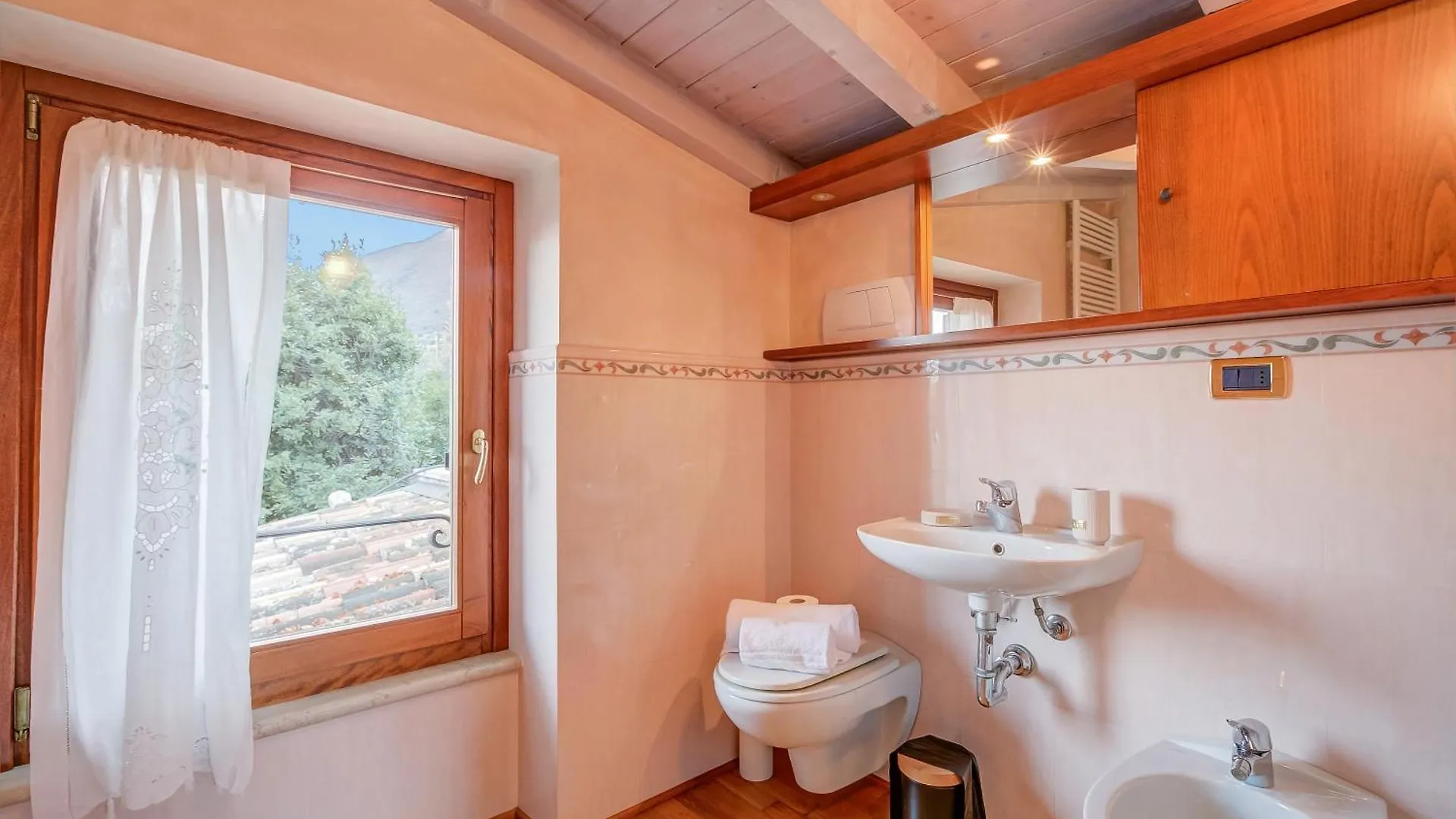 Lägenhet Villa Iris-Lakeview & Shared Pool - Happy Rentals Toscolano Maderno Italien