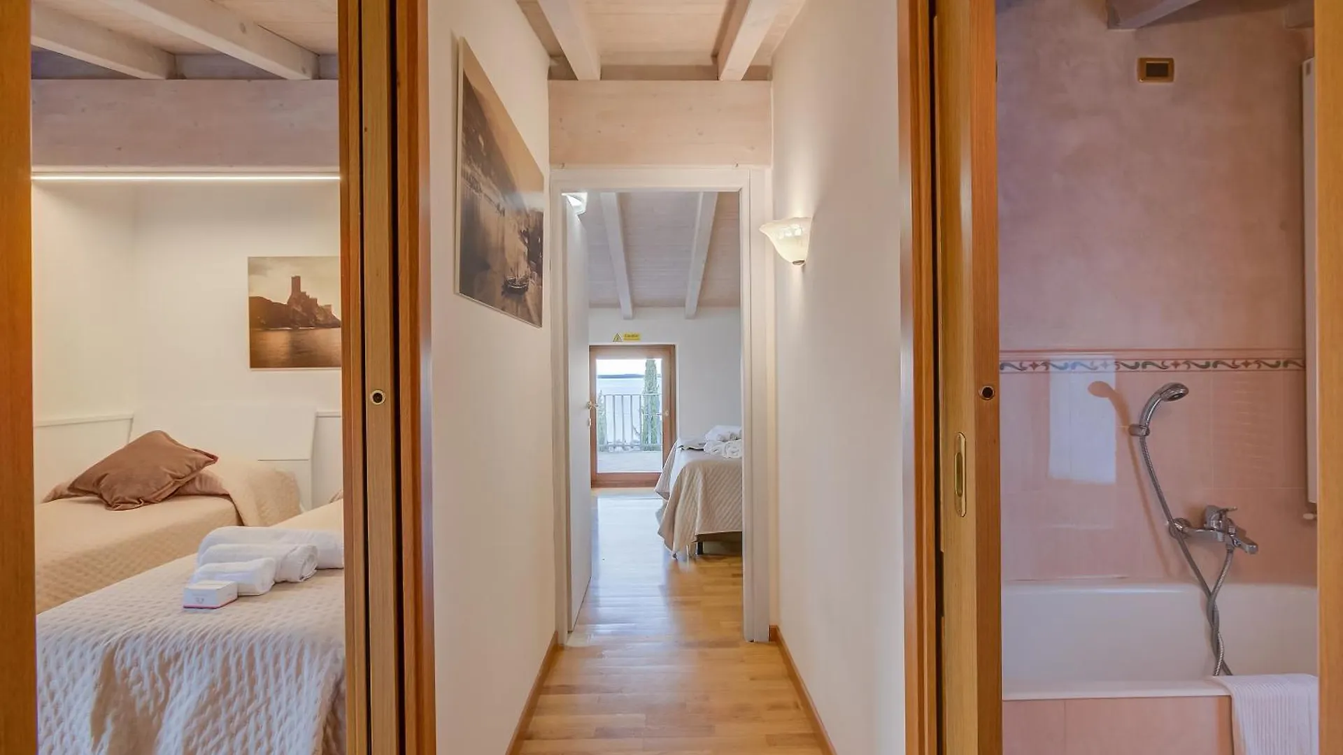Villa Iris-Lakeview & Shared Pool - Happy Rentals Toscolano Maderno Apartment