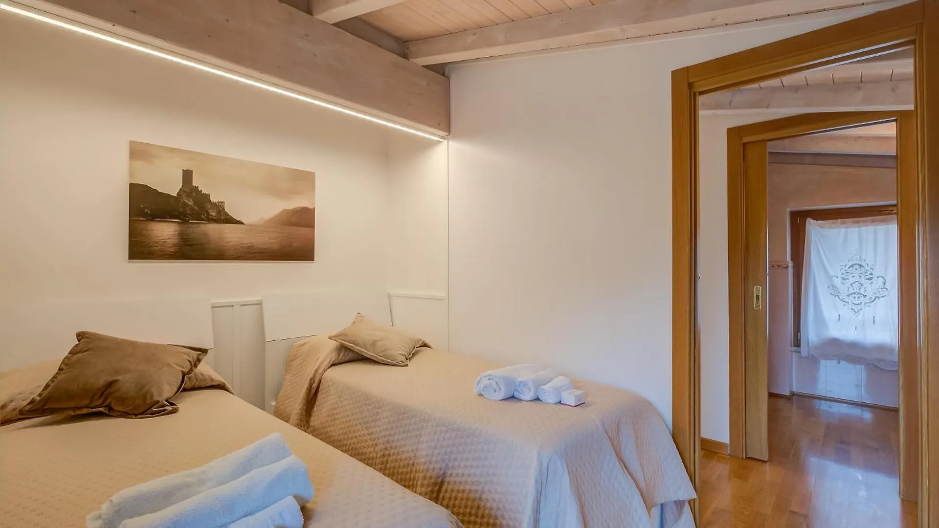 Villa Iris-Lakeview & Shared Pool - Happy Rentals Toscolano Maderno Apartment