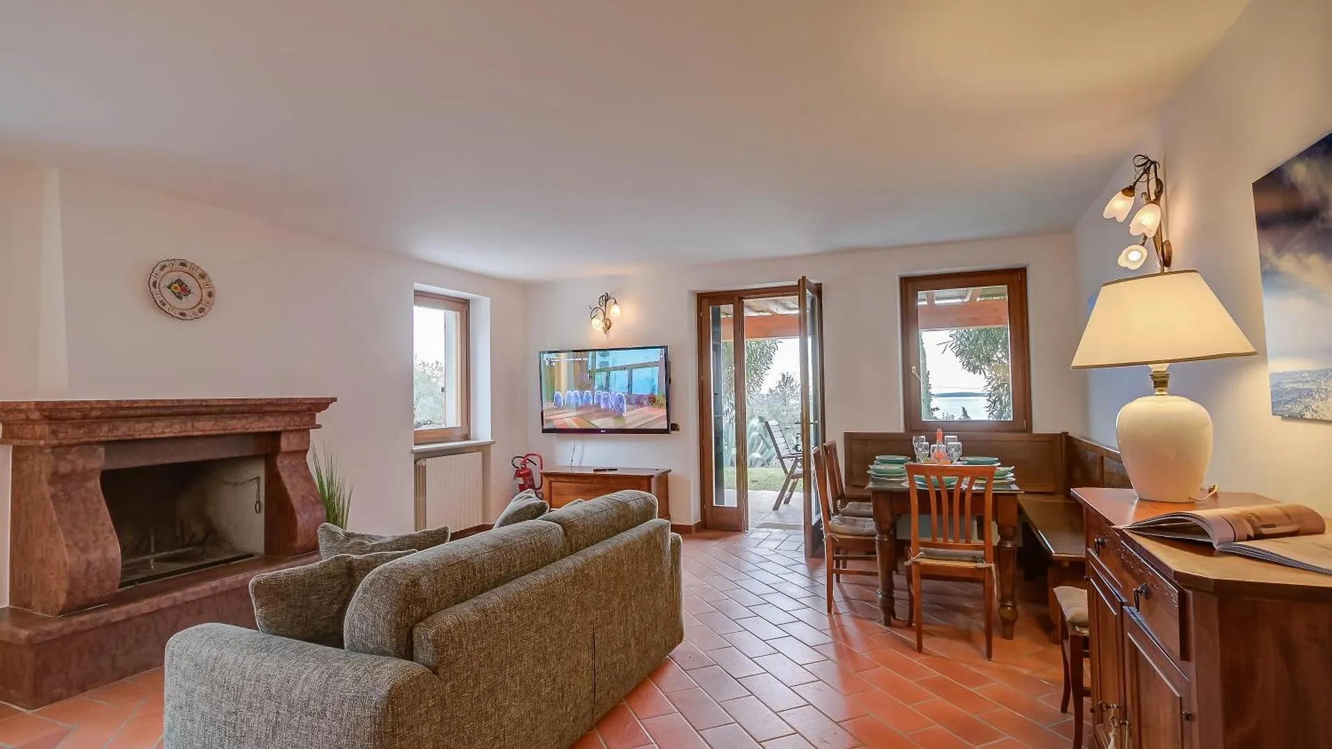 Villa Iris-Lakeview & Shared Pool - Happy Rentals Toscolano Maderno Apartment