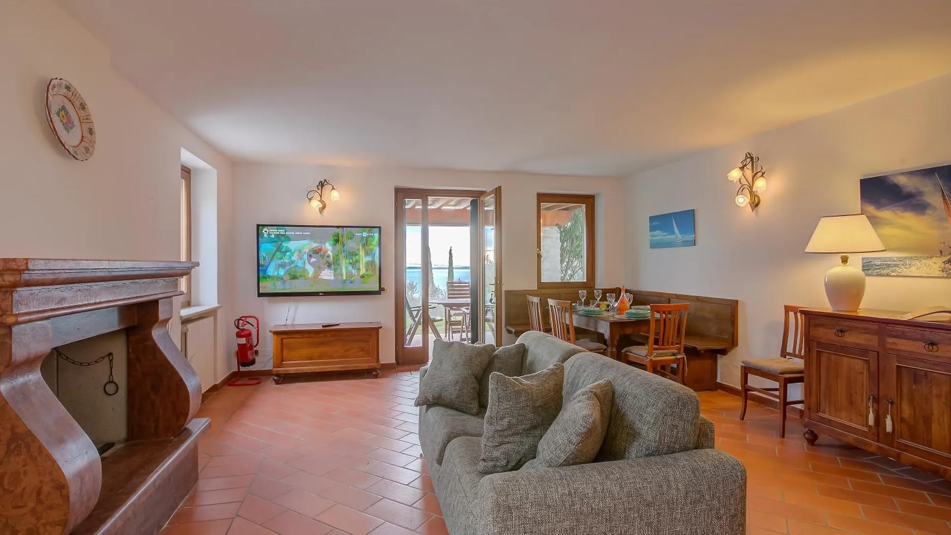 Villa Iris-Lakeview & Shared Pool - Happy Rentals Toscolano Maderno