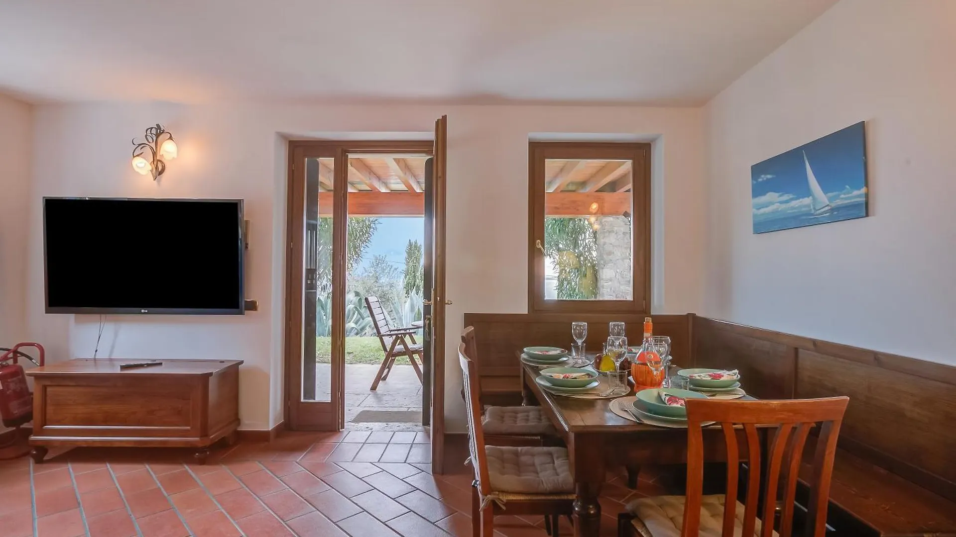 Apartment Villa Iris-Lakeview & Shared Pool - Happy Rentals Toscolano Maderno